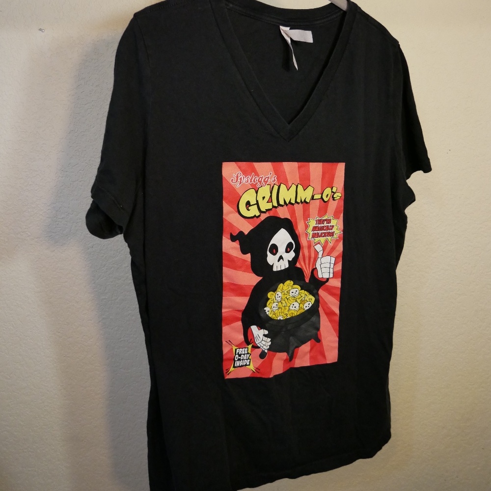 Grimm Cereal  - magically malicious V-Neck  T-Shirt Size Large